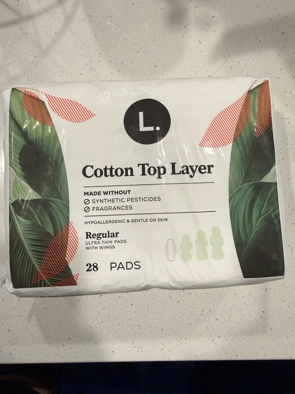L. Cotton Top Layer Regular Pads - White & Green Packaging
